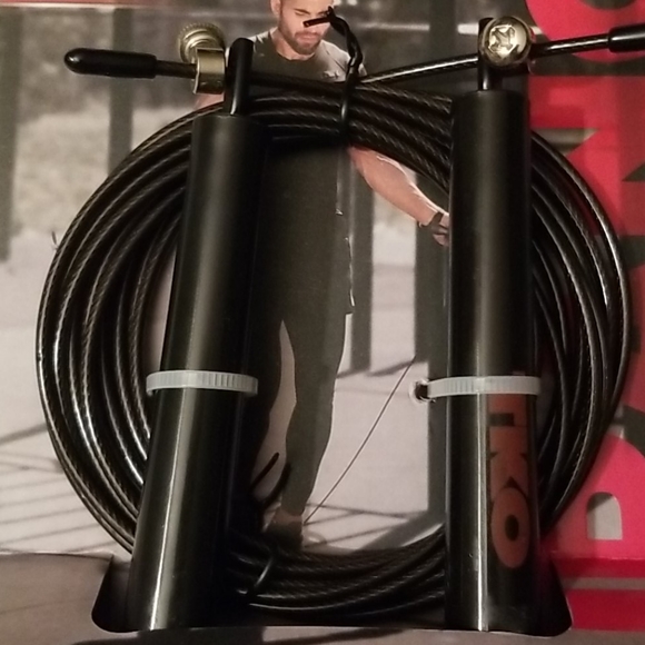 TKO Speed Jump Rope - Picture 3 of 9